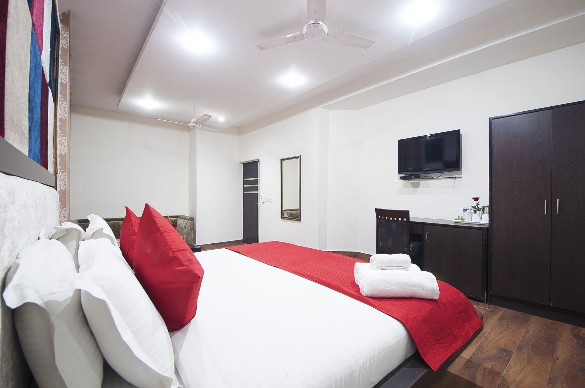 Hotel Apra Inn New Delhi Eksteriør bilde