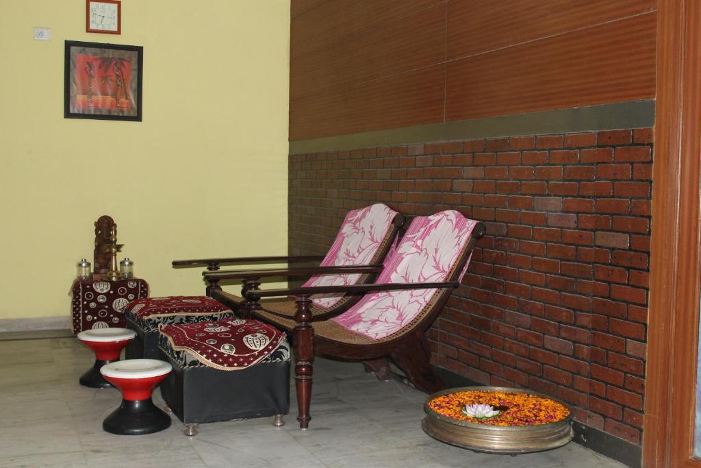Hotel Apra Inn New Delhi Eksteriør bilde
