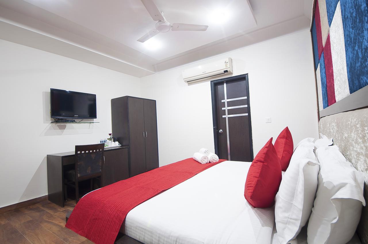Hotel Apra Inn New Delhi Eksteriør bilde